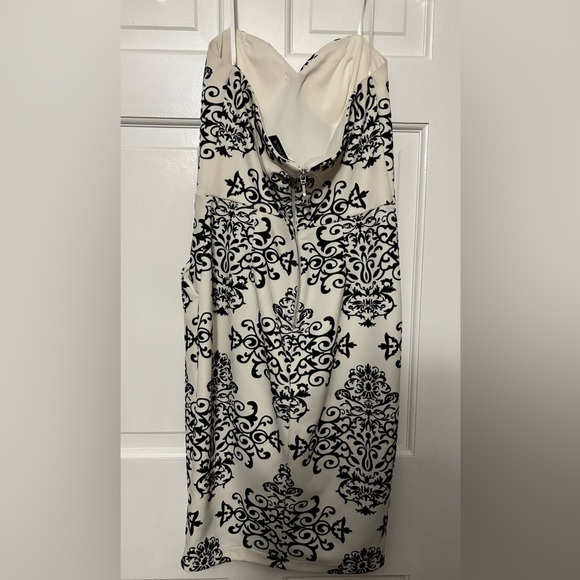 Black and white Pencil Skirt - Picture 2 of 6